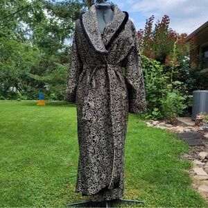 RARE Vintage Victoria's Secret Collection Black and Gold Floral Rose Robe- Small